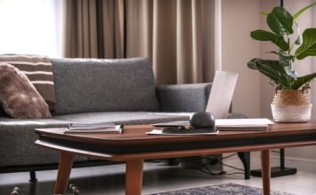 DIY Wooden Coffee Table for Modern Living Rooms